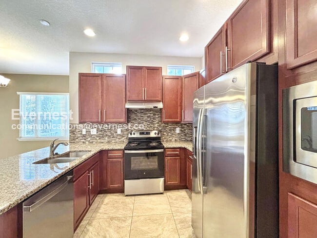 Photo - 13873 Benavente Ave