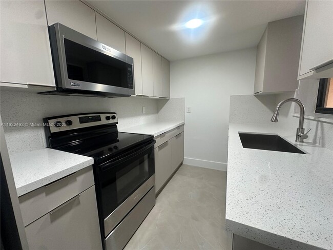 Photo - 6720 SW 50th Terrace