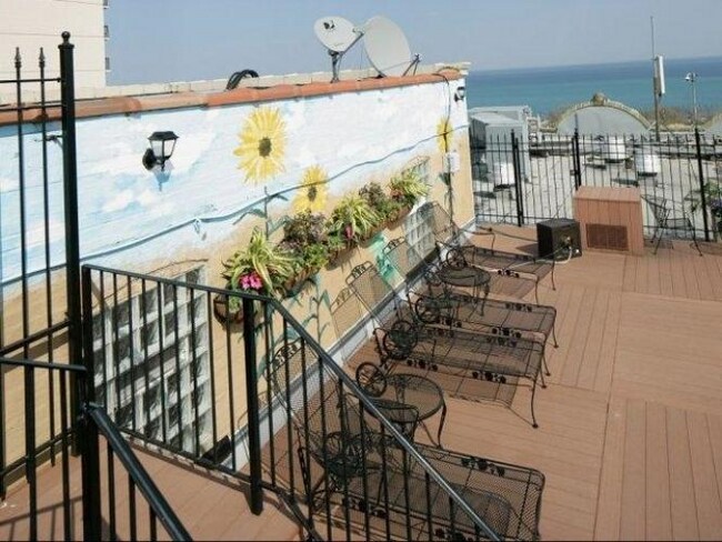 Photo - 222 E Pearson St