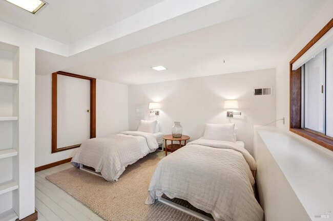 Photo - 40 Laurel Ave