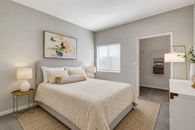 Elevate your lifestyle at Horizon Ridge, where modern design meets tranquil surroundings. Enjoy spacious layouts, top-notch amenities, and breathtaking views. Don't miss out on your dream home—explore your options today!