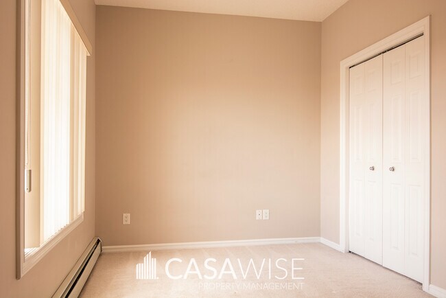 Photo - 226-226 Macewan Rd