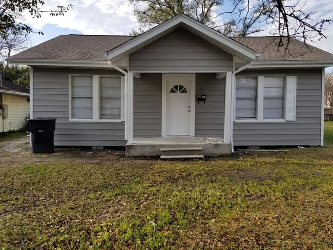 Building Photo - NISD home