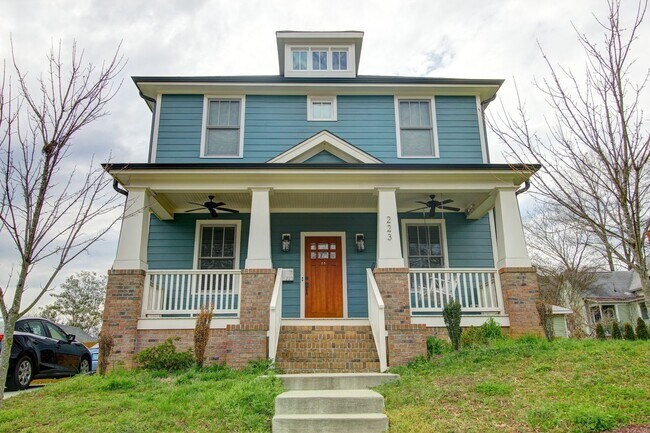 Beautifully Spacious 3bd/2.5ba Home Just M... - Beautifully Spacious 3bd/2.5ba Home Just M...