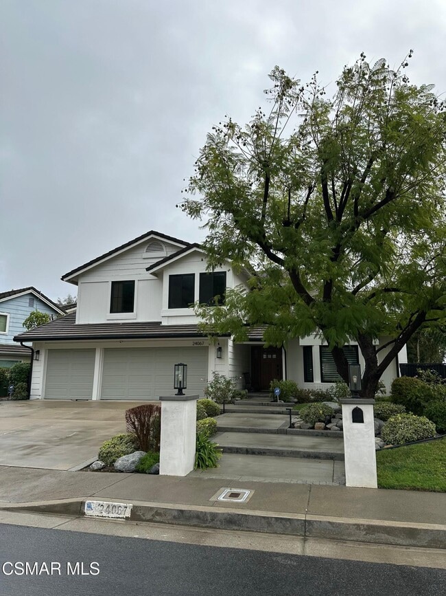 Building Photo - 24067 Arminta St