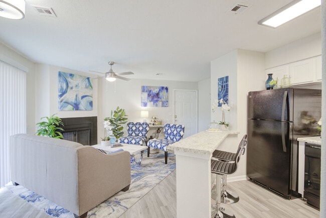 Photo - Shores on Sweetwater