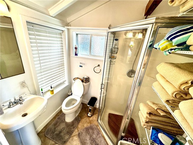 Photo - 455 Myrtle St