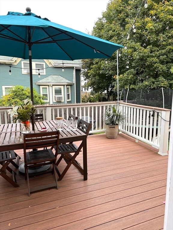 Photo - 90 Monument St