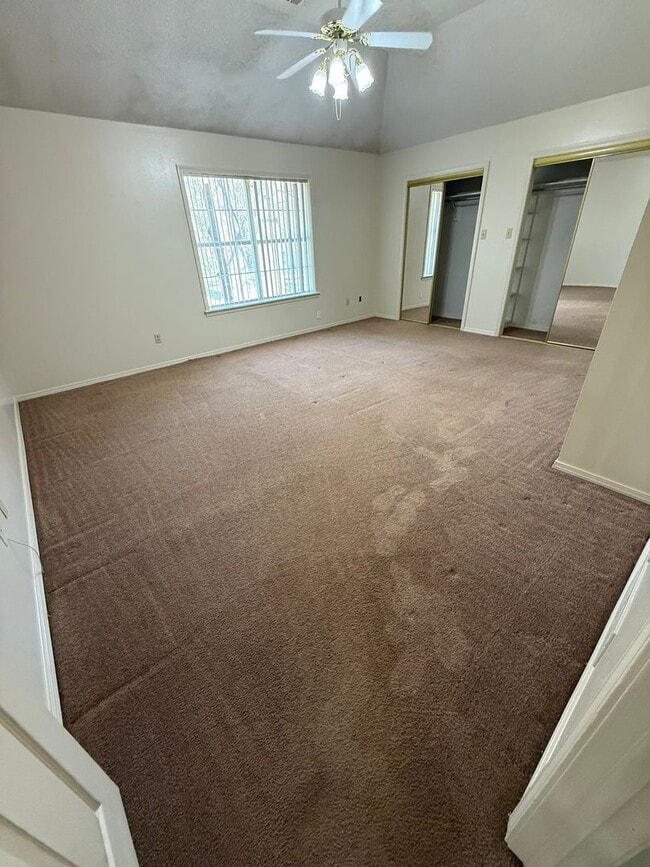 Photo - 2302 Brookhaven Dr