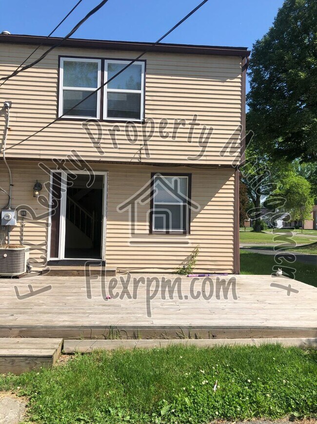 West Side Town Home - Sylvania Schools!!! - West Side Town Home - Sylvania Schools!!!