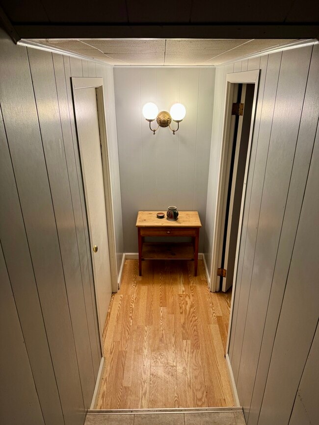 Photo - 106 Cornell Ln