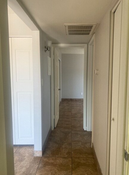 Photo - 2310 E Broadway Rd