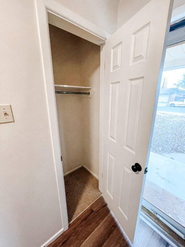 Photo - 4412 52nd St