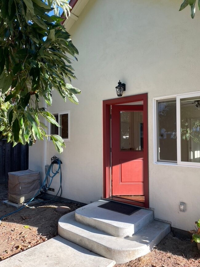 Photo - 467 Pamlar Ave Unit 467 Pamlar Ave.  2