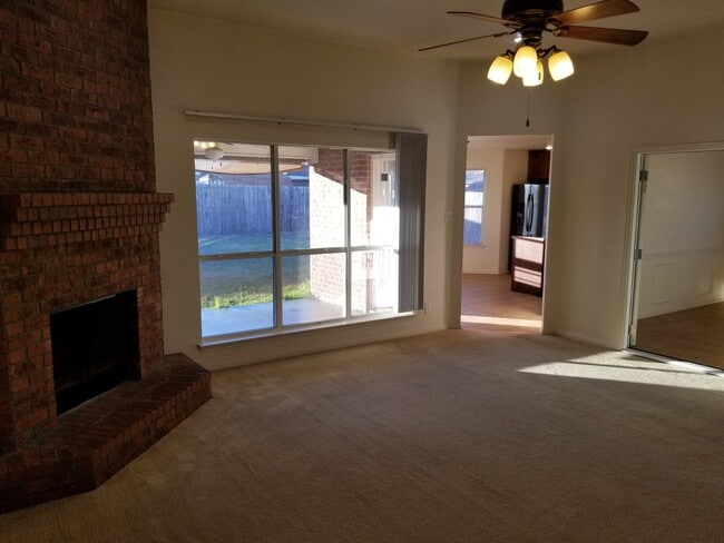 Photo - 3107 Lavender Ln