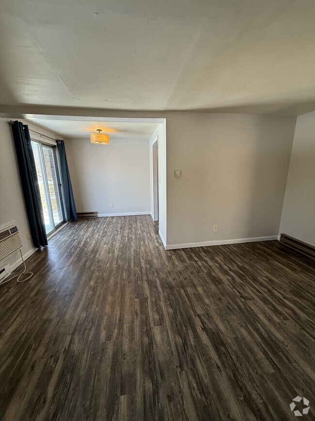 Building Photo - 5337 Dunmore Dr Unit Shadow Creek Rental