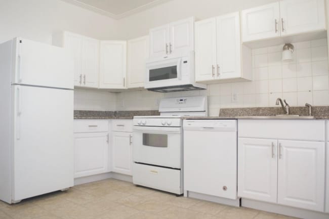 Building Photo - 3146 Keokuk St