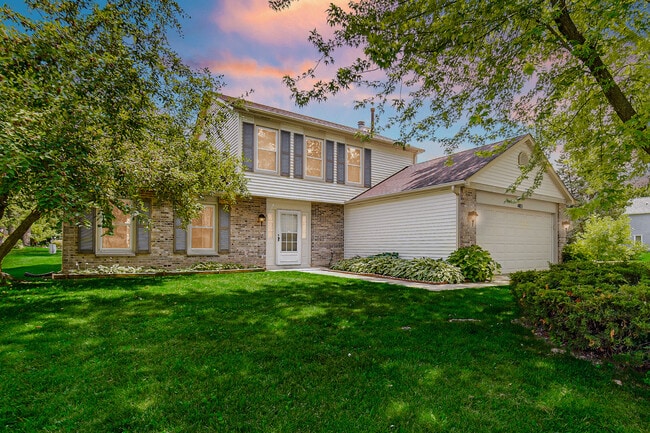 Photo - 483 Highland Grove Dr House
