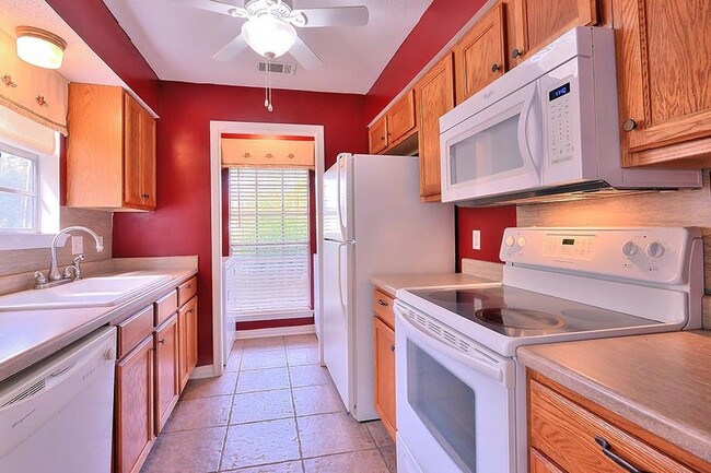 Photo - 35240 Bayou Liberty Rd Unidad 775G