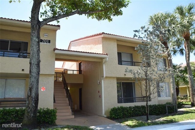 1 br, 1 bath Condo - 701 Lyons Rd - 1 br, 1 bath Condo - 701 Lyons Rd