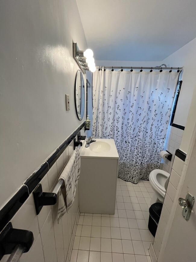 Photo - 708 S Arlington Mill Dr Unit 204