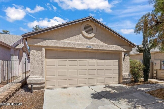 Photo - 8142 N Millwheel Pl