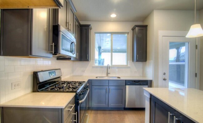 Photo - 7411 Pantherpaw St