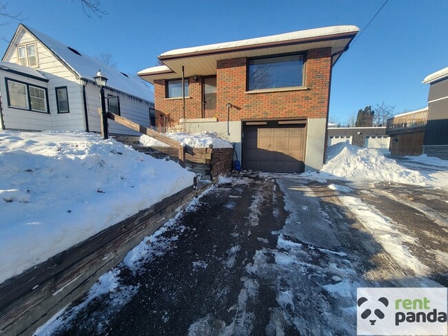 Building Photo - Highland Student Rental