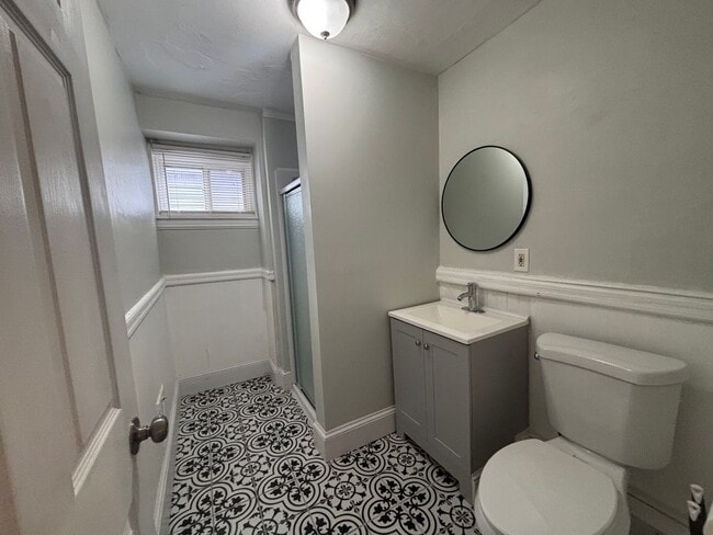 Photo - 117-119 Whittier Ave. Unit 119 Whittier Ave
