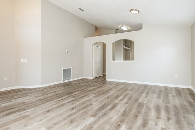 143 Southampton Dr