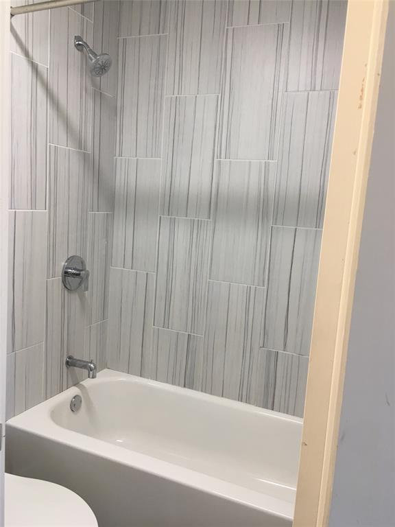 Photo - 624 W 37th St Unit 204