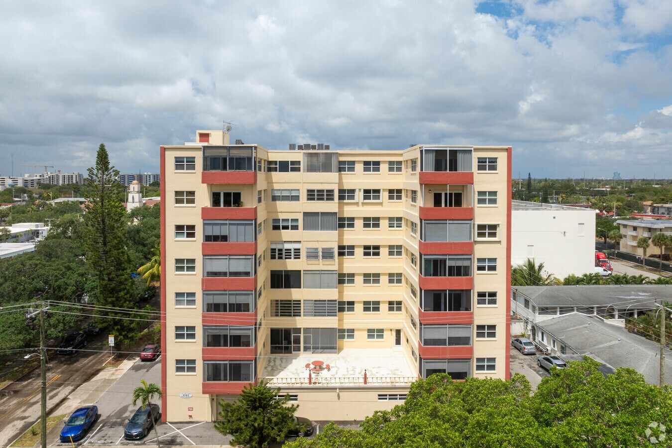 Apartamentos - Sir William Apartments