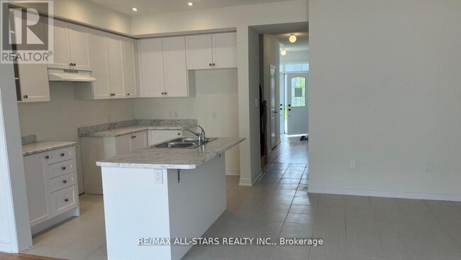 Photo - 703 Potawatomi Cres