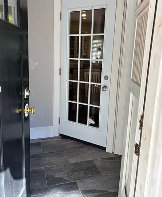 Photo - 686 Morford Ave