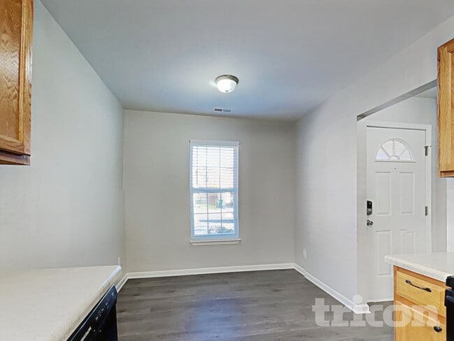Photo - 10203 Green Hedge Ave