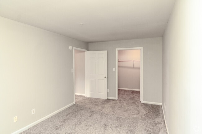 2BR,2BA -880SF