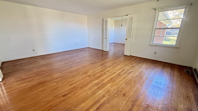 Photo - 6167 Wall Triana Hwy