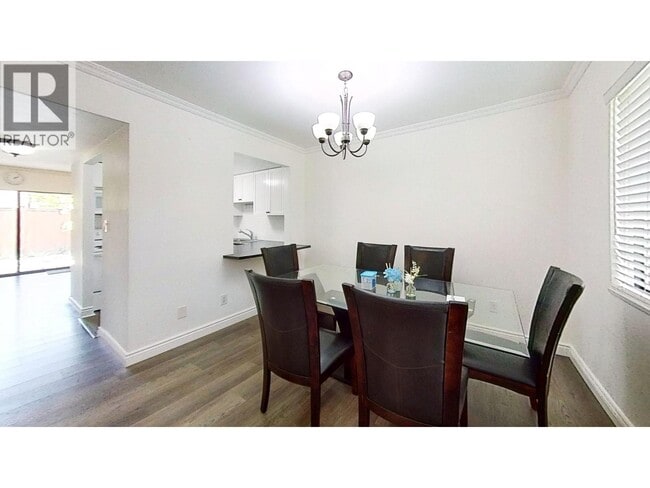 Photo - 9411 Glendower Dr