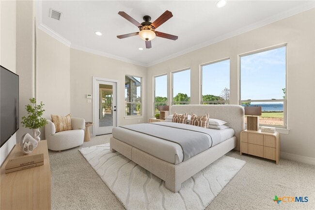100 Palm Cove