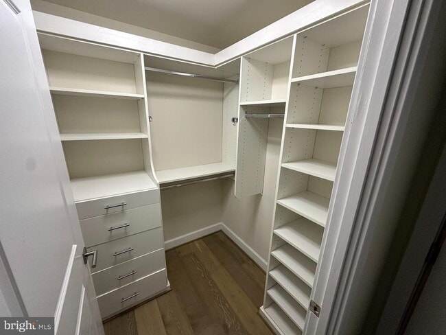 Photo - 7171 Woodmont Ave Unit 606