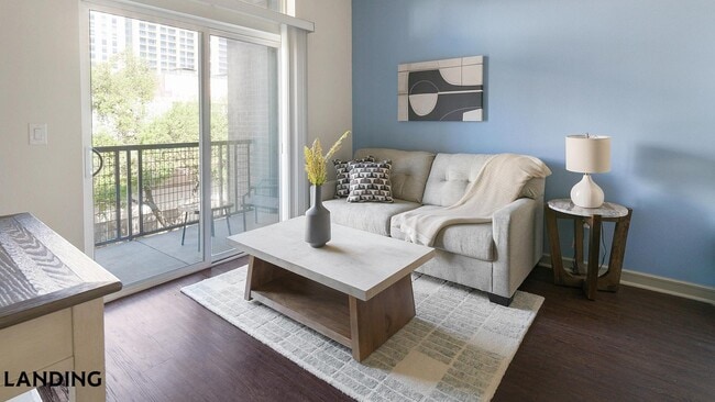 Building Photo - 1711 Caroline St