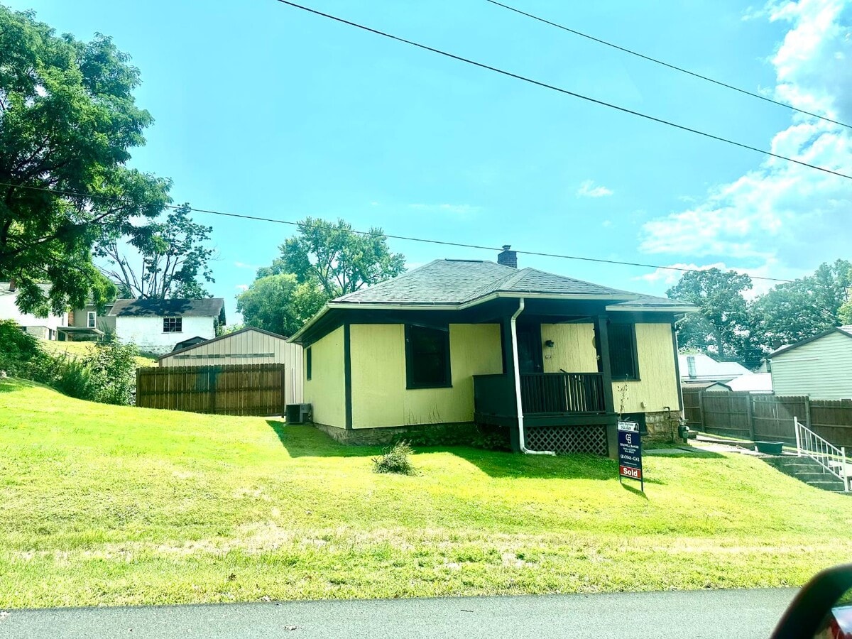 Photo - 410 Parrish St