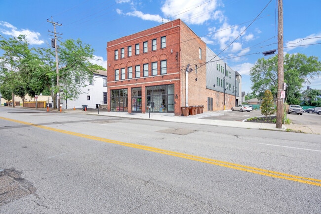 Photo - 6011 Madison Rd Unidad 4