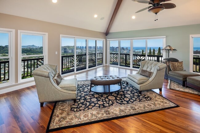 Photo - 1170 Kaumailuna Pl