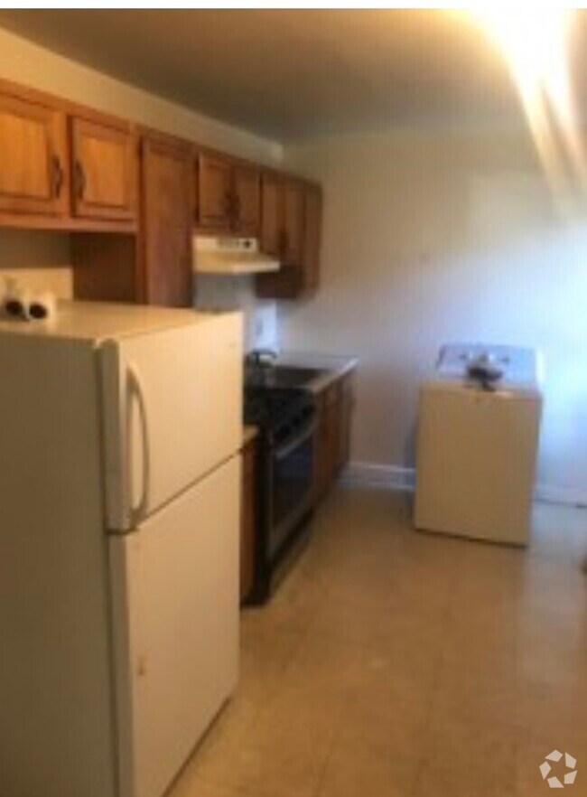 Building Photo - 105 Hammond St Rental