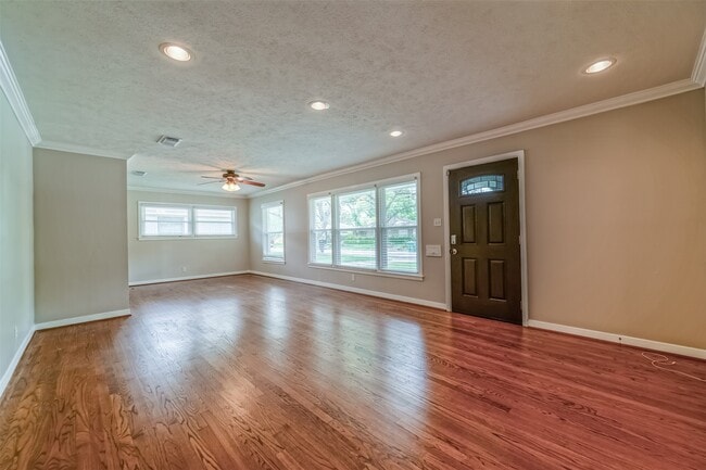 Photo - 3419 Norris Dr