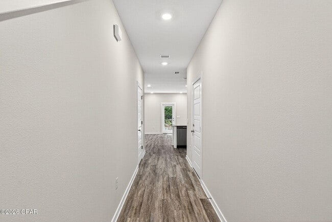 Photo - 41 S Main Deck Dr