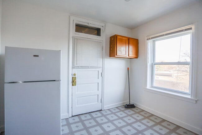 Photo - 5939 N Northwest Hwy Unit #3A