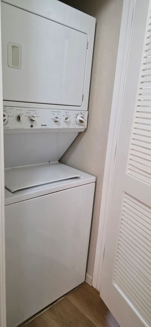 Photo - 200 Country West Rd