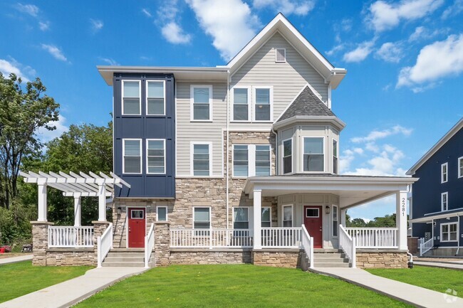 Building Photo - 89th Rising Rental